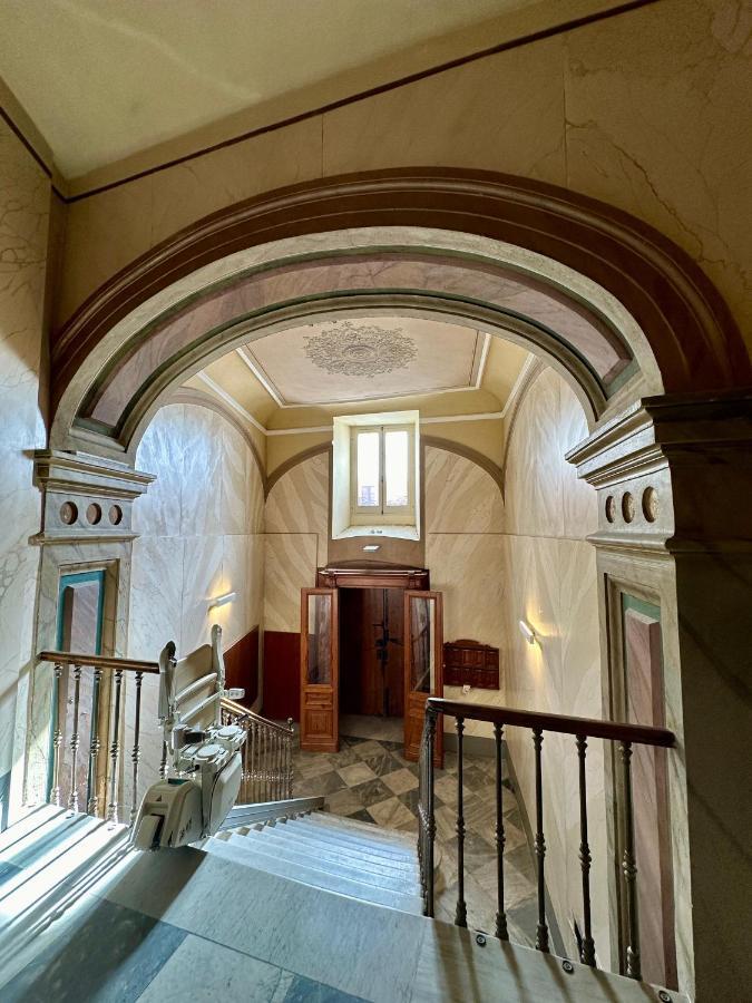 فندق Piazza Carlo Alberto كالياري المظهر الخارجي الصورة