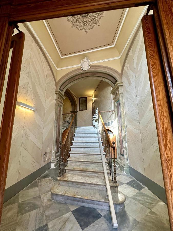 فندق Piazza Carlo Alberto كالياري المظهر الخارجي الصورة